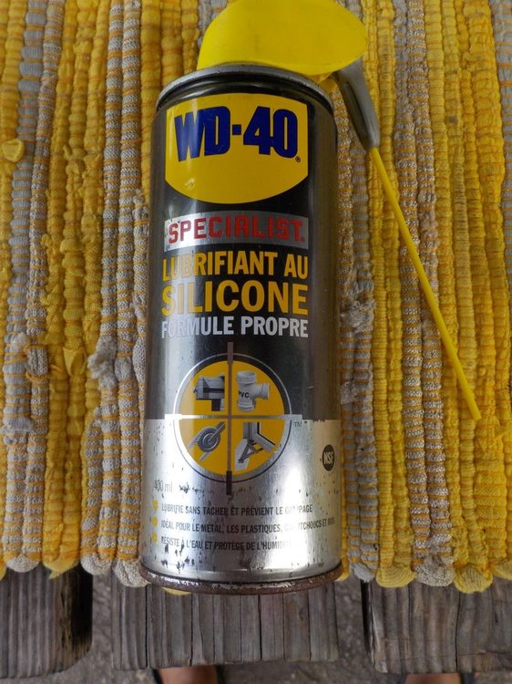 wd 40 silicone.jpg