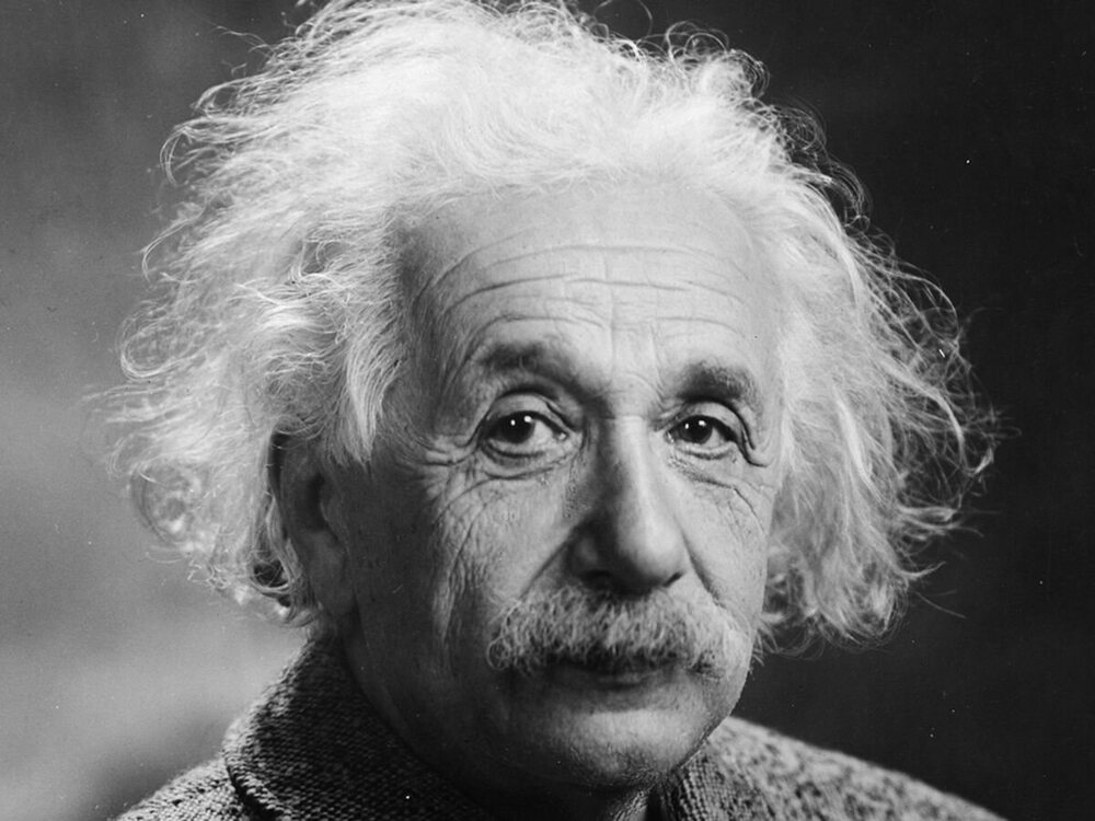 10-infos-surprenantes-sur-albert-einstein.thumb.jpeg.c458c20428759129957deca3e523e20c.jpeg